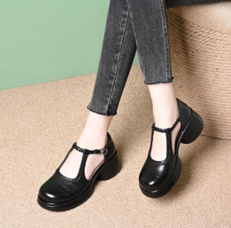Sandálias femininas pretas com - Womens Heels avaliação e preço